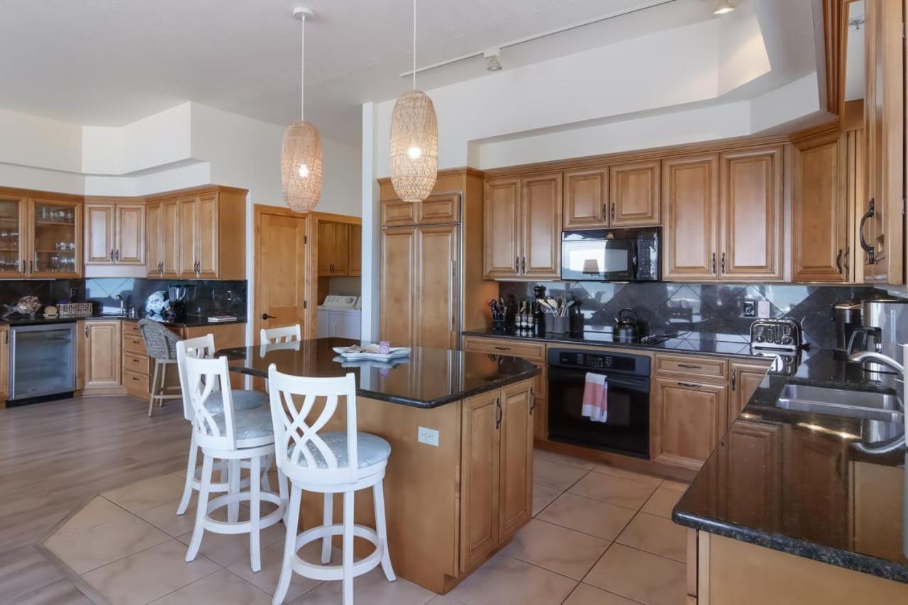 Sugar Beach Villa 1012 Luxury Waterfront Condo Traverse City Exteriör bild