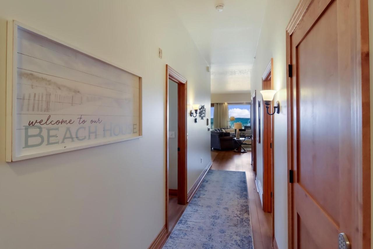 Sugar Beach Villa 1012 Luxury Waterfront Condo Traverse City Exteriör bild